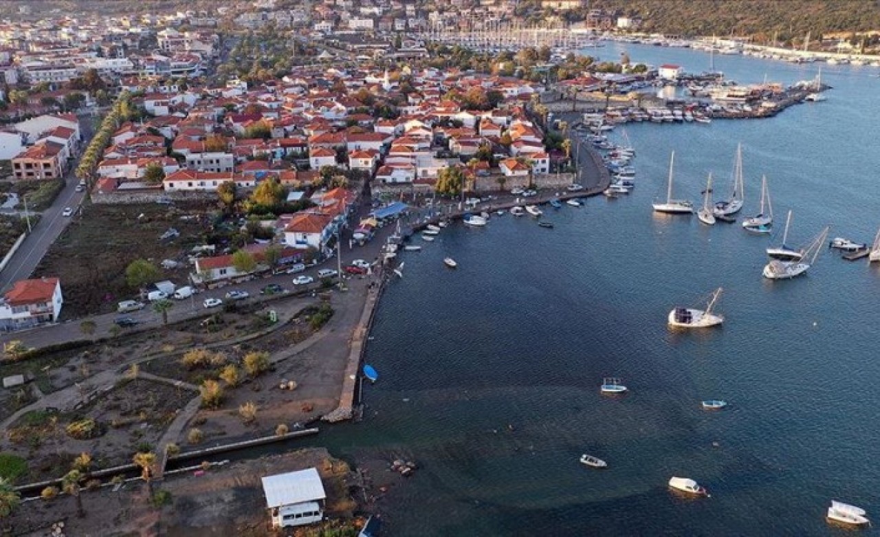 Türkiye'de tsunamiden ilk ölümün olduğu İzmir'den sonra yeni uyarı: Kıyılardan kaçın