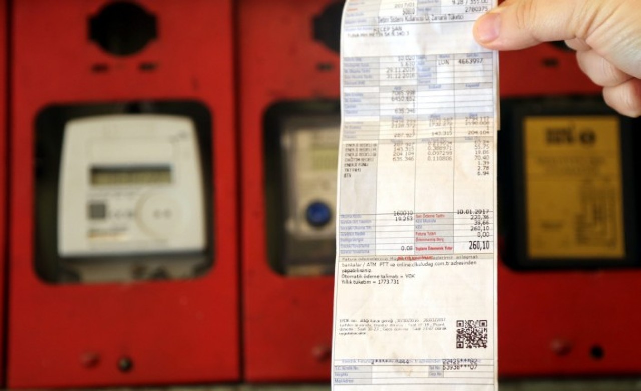 Vatandaşlar Ekim ayına zamla başladı: Elektriğe yüzde 5.7 zam geldi!