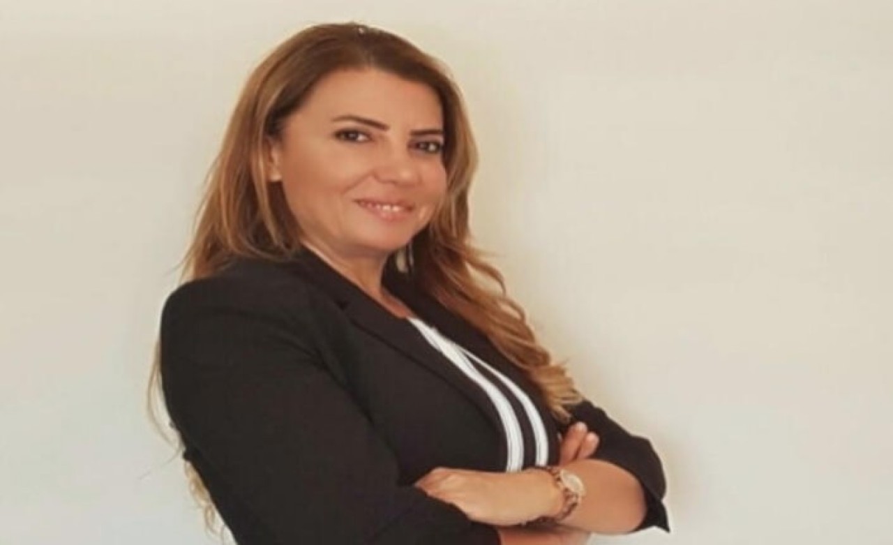 Yangından kaçarken hortuma yakalandı: Selma Yılmaz'ın beli kırıldı