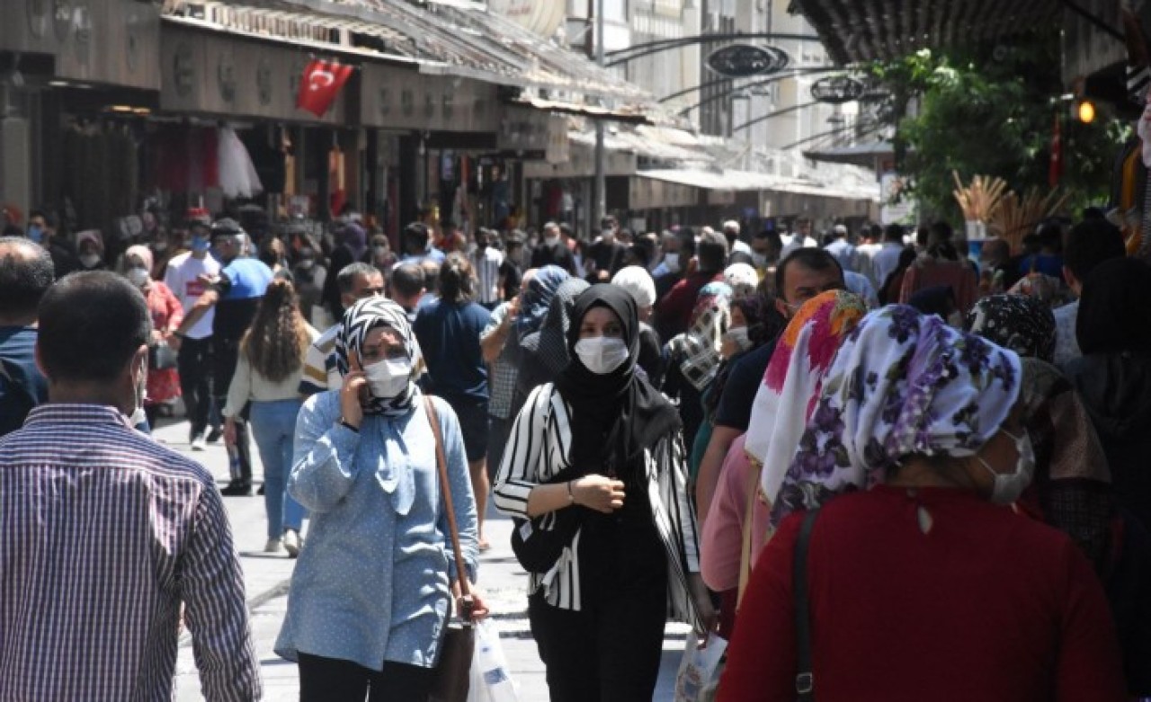 11 Kasım koronavirüs tablosu: Yeni hasta sayısı 2700 sınırında