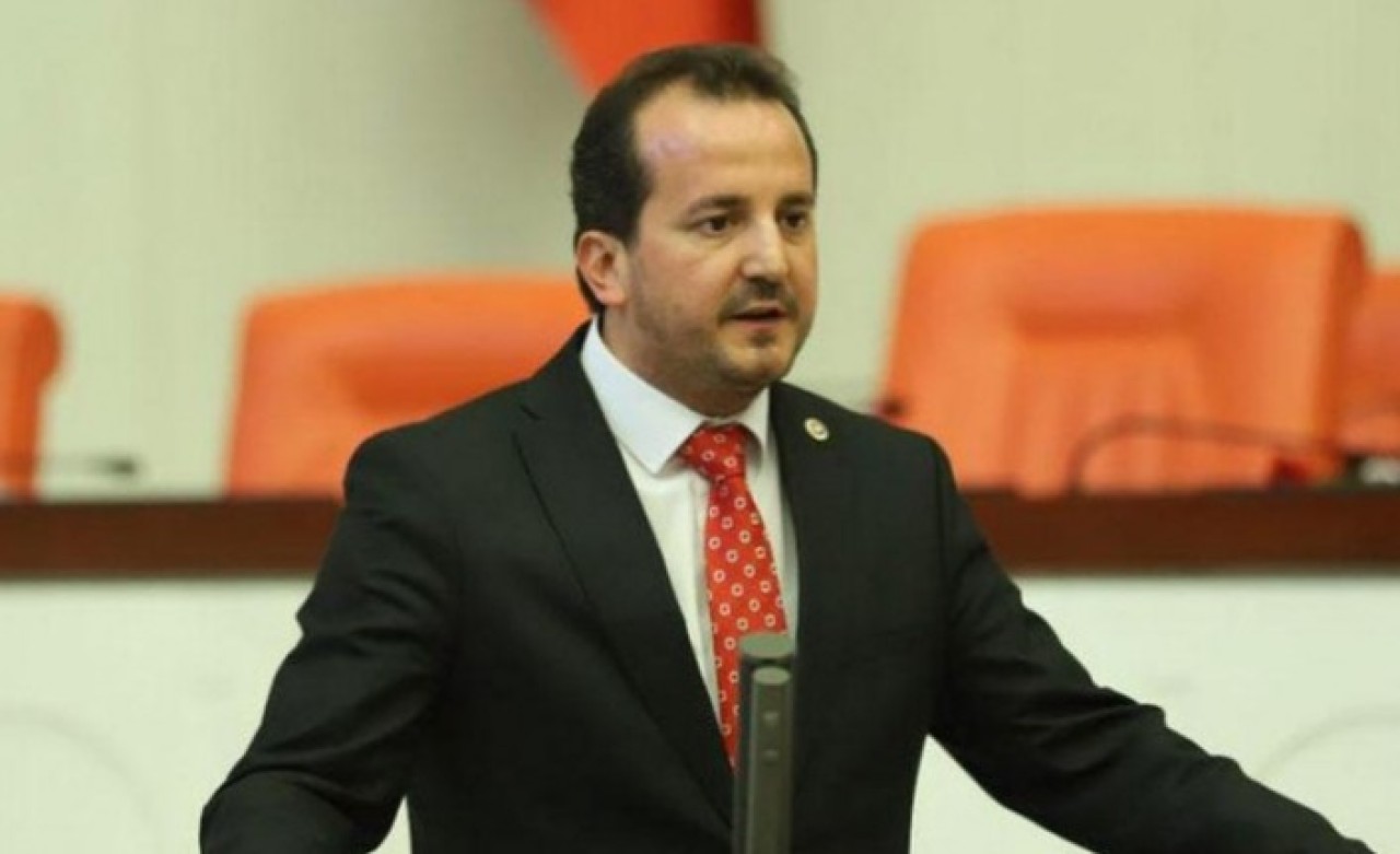 AK Partili Refik Özen'in koronavirüs testi pozitif çıktı