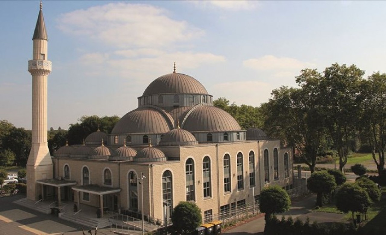 Almanya'da bir camiye Türklere ve Müslümanlara yönelik hakaret içeren mektup gönderildi!