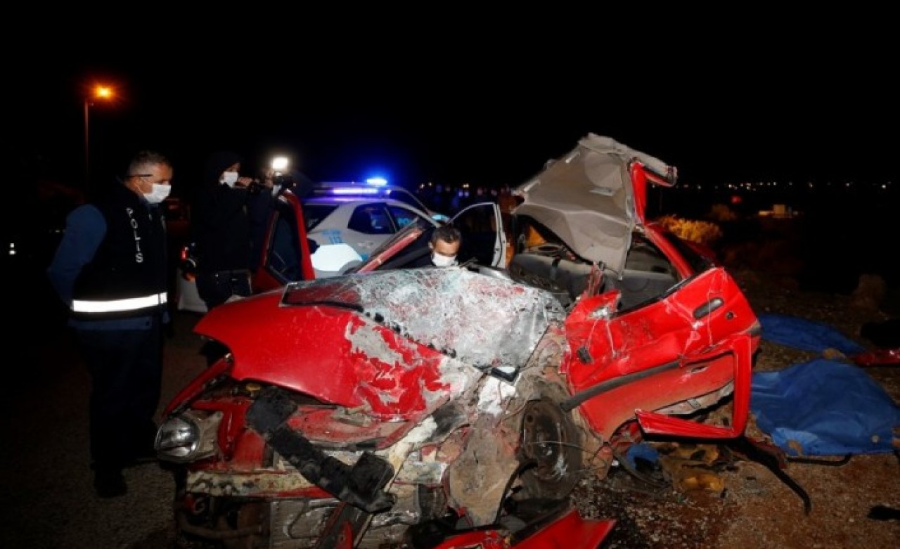 Antalya'da kaza: Şavkı Kurt ve Osman Utku öldü