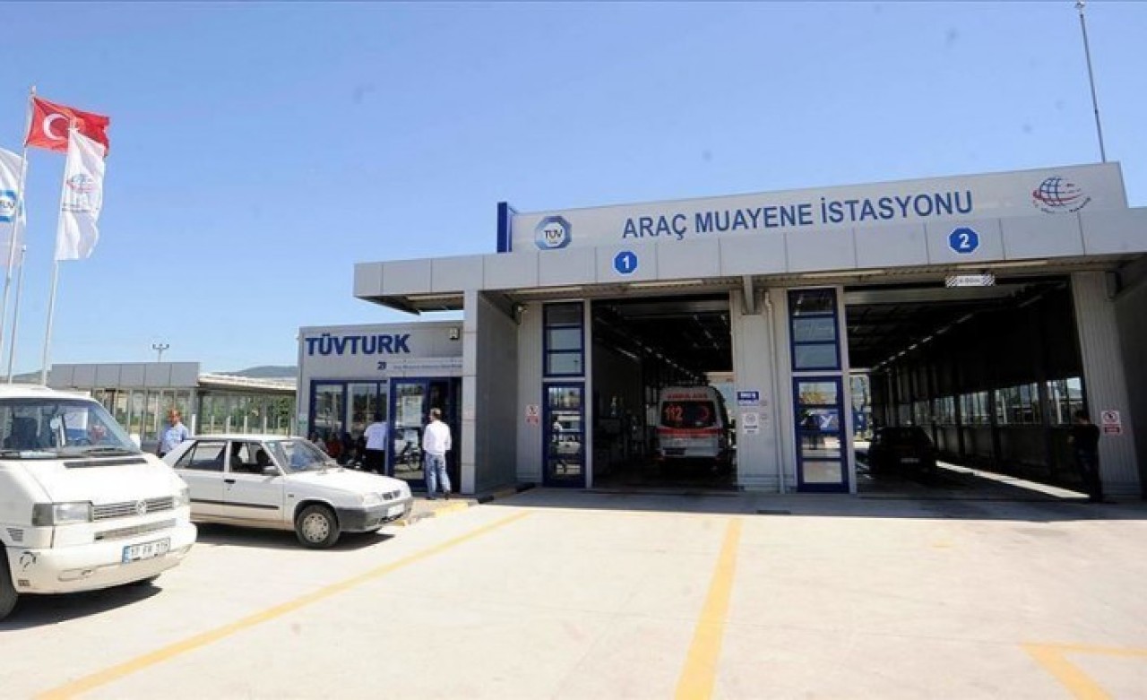 Araç muayene ücreti ödemeleriyle ilgili yeni gelişme! Cumhurbaşkanı Yardımcısı Fuat Oktay açıkladı