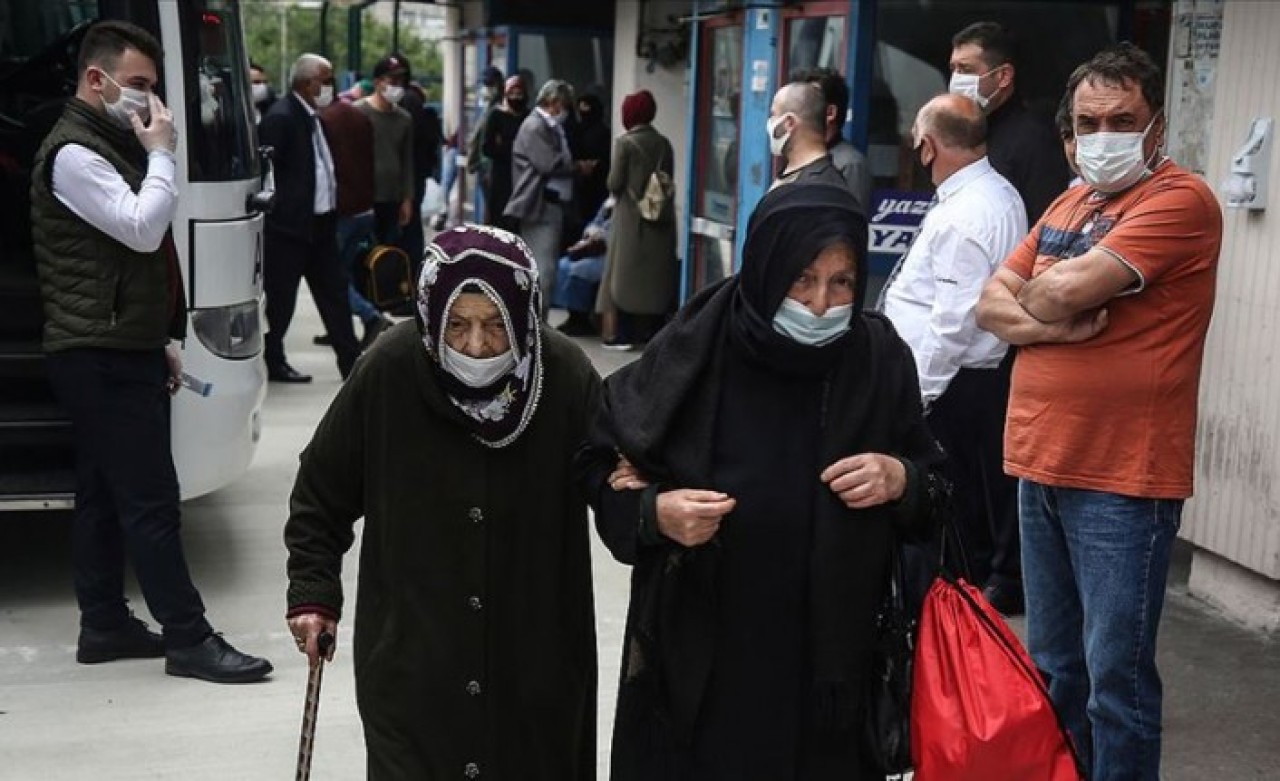 Aydın'da 65 yaş üstüne sokağa çıkma kısıtlaması