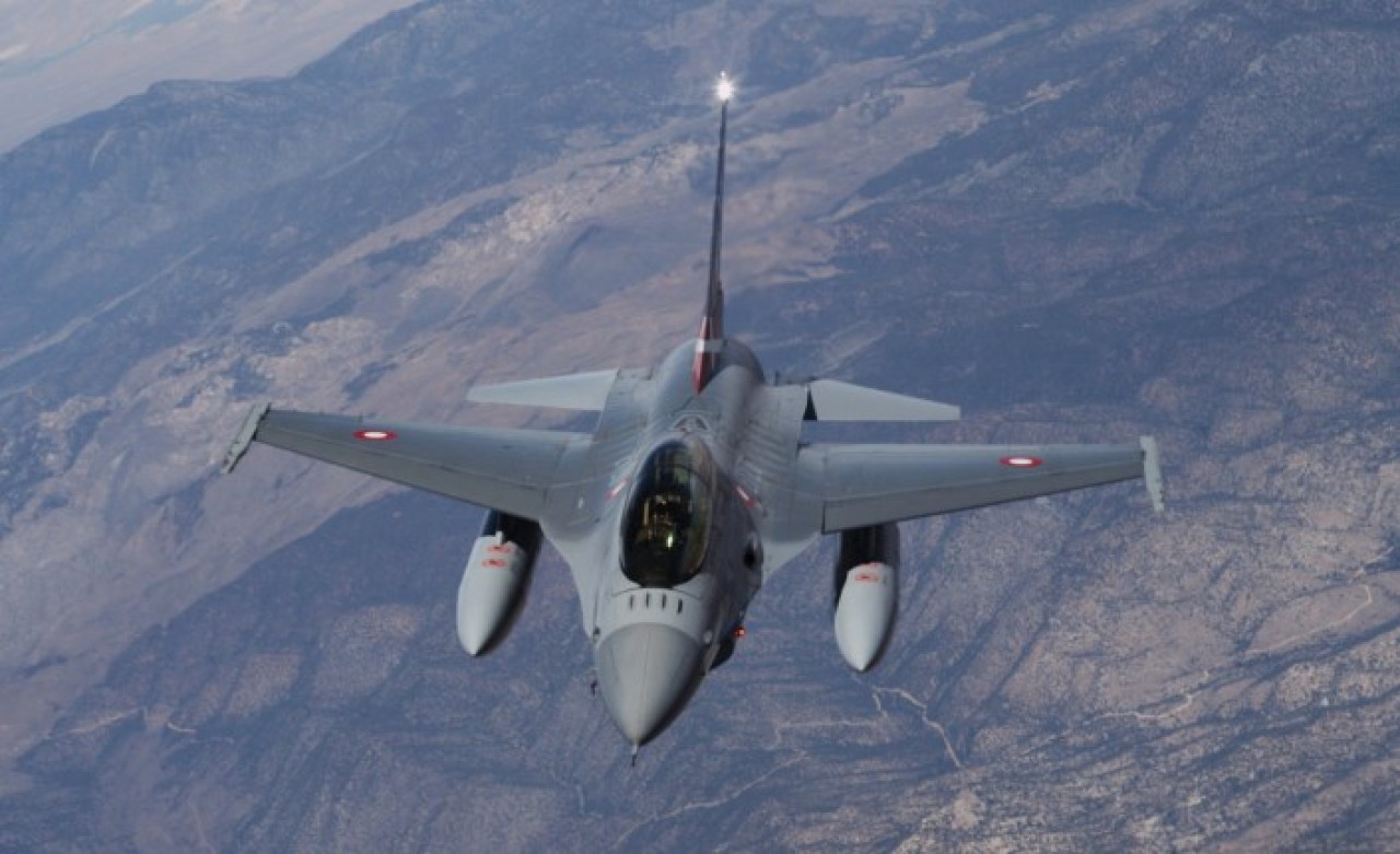 Azerbaycan,  Ermenistan'ın SU-25 savaş uçağını düşürdü