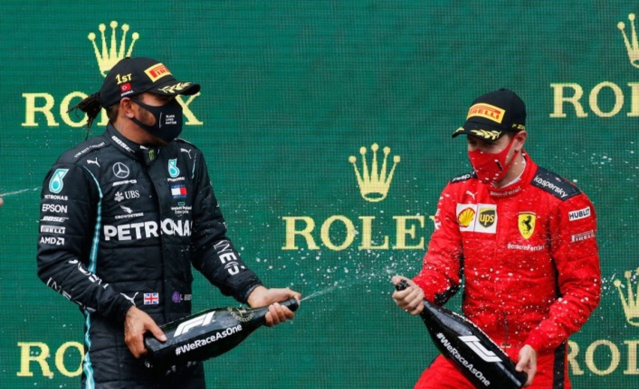 Cumhurbaşkanı Danışmanı iddiayı doğruladı: Formula 1 kutlamalarındaki şişenin içinde bakın ne varmış