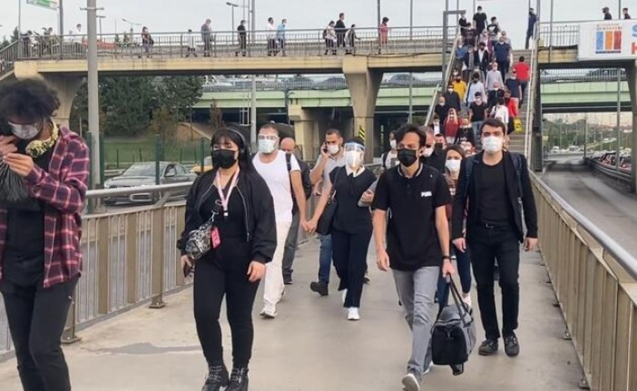 Cumhurbaşkanlığı Kabinesi toplanıyor: Koronavirüste hangi kısıtlamalar geliyor? Sokağa çıkmak yasaklanacak mı?