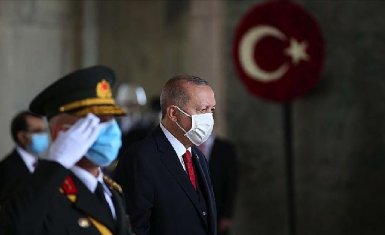 Devletin zirvesi Anıtkabir'de: Erdoğan'dan Anıtkabir Özel Defteri'ne mesaj