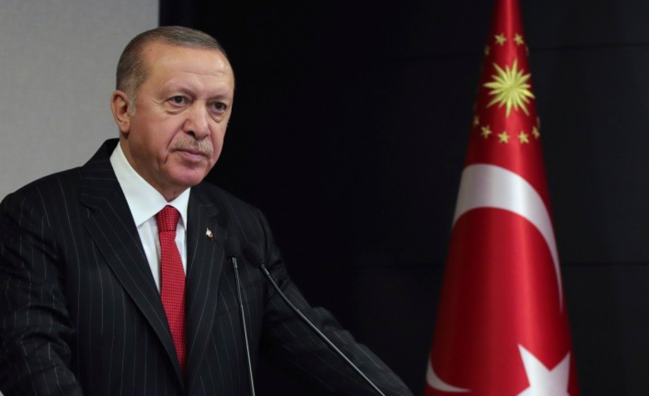 Erdoğan'dan flaş Bülent Arınç açıklaması: 'Ellerinde Kürtlerin kanı olan adamları başımıza çıkarıyorsunuz'