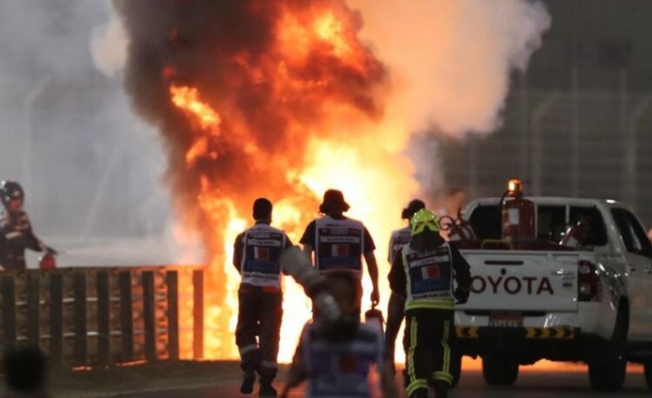 Formula 1'de korkutan kaza: Araç infilak etti!