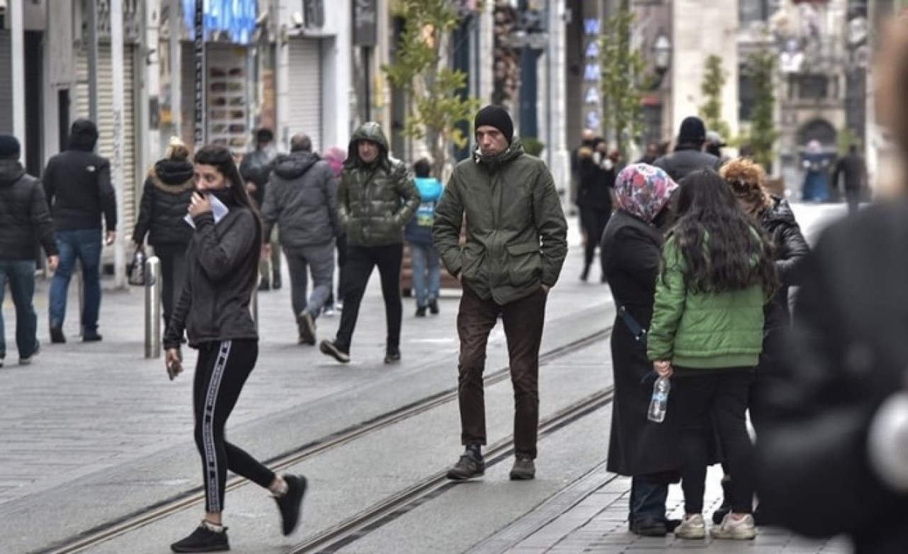 İçişleri Bakanlığı'ndan açıklama: 20 yaş altı ve 65 yaş üstü sokağa çıkma yasağına yeni ayar