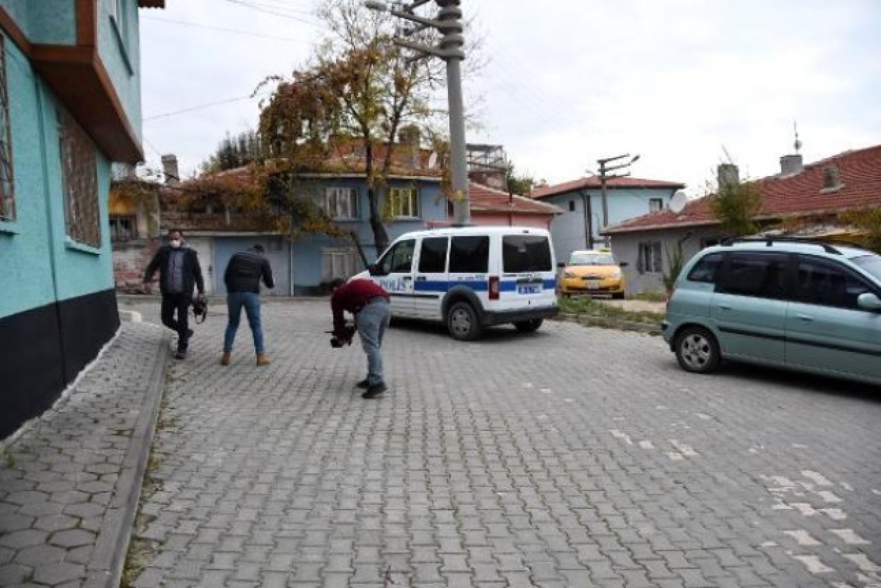 Kardeşi tarafından bıçaklanan Hasret Yüksekkavas öldü