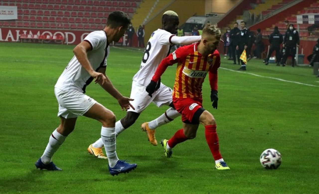 Kayserispor ile Karagümrük berabere kaldı