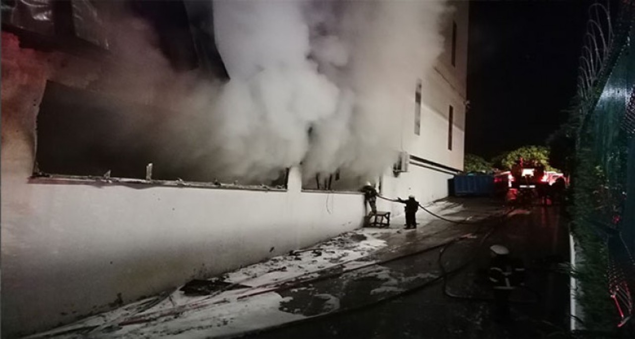 Kocaeli'de silah fabrikasında yangın