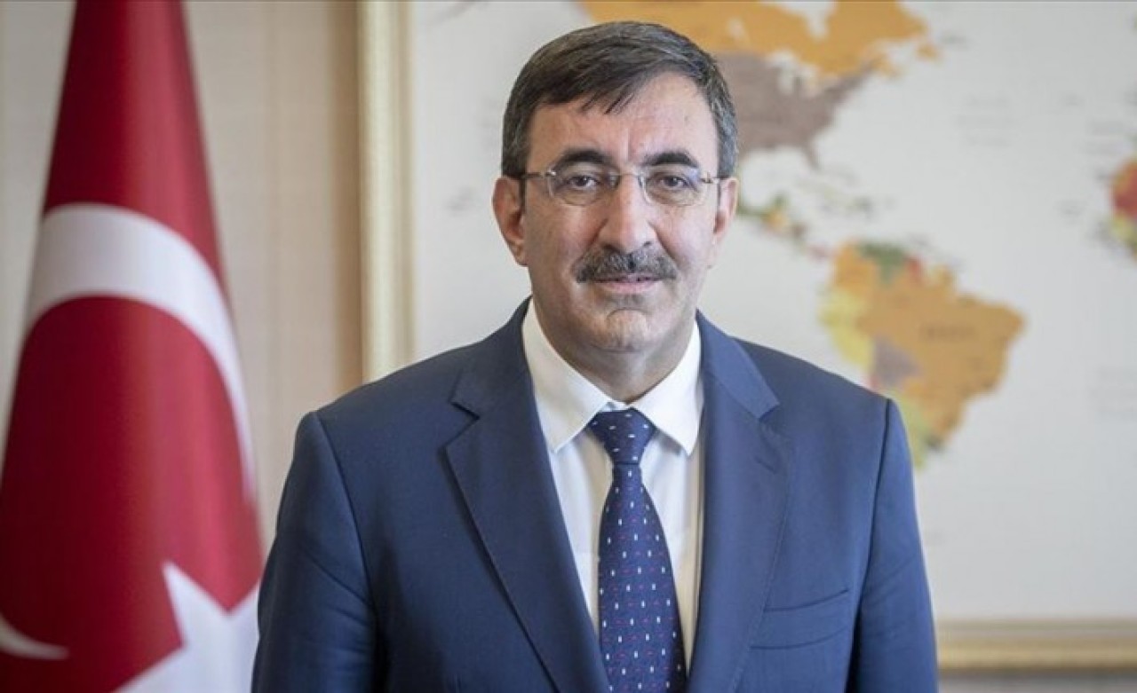 Lütfi Elvan'ın yerine gelen isim Cevdet Yılmaz oldu