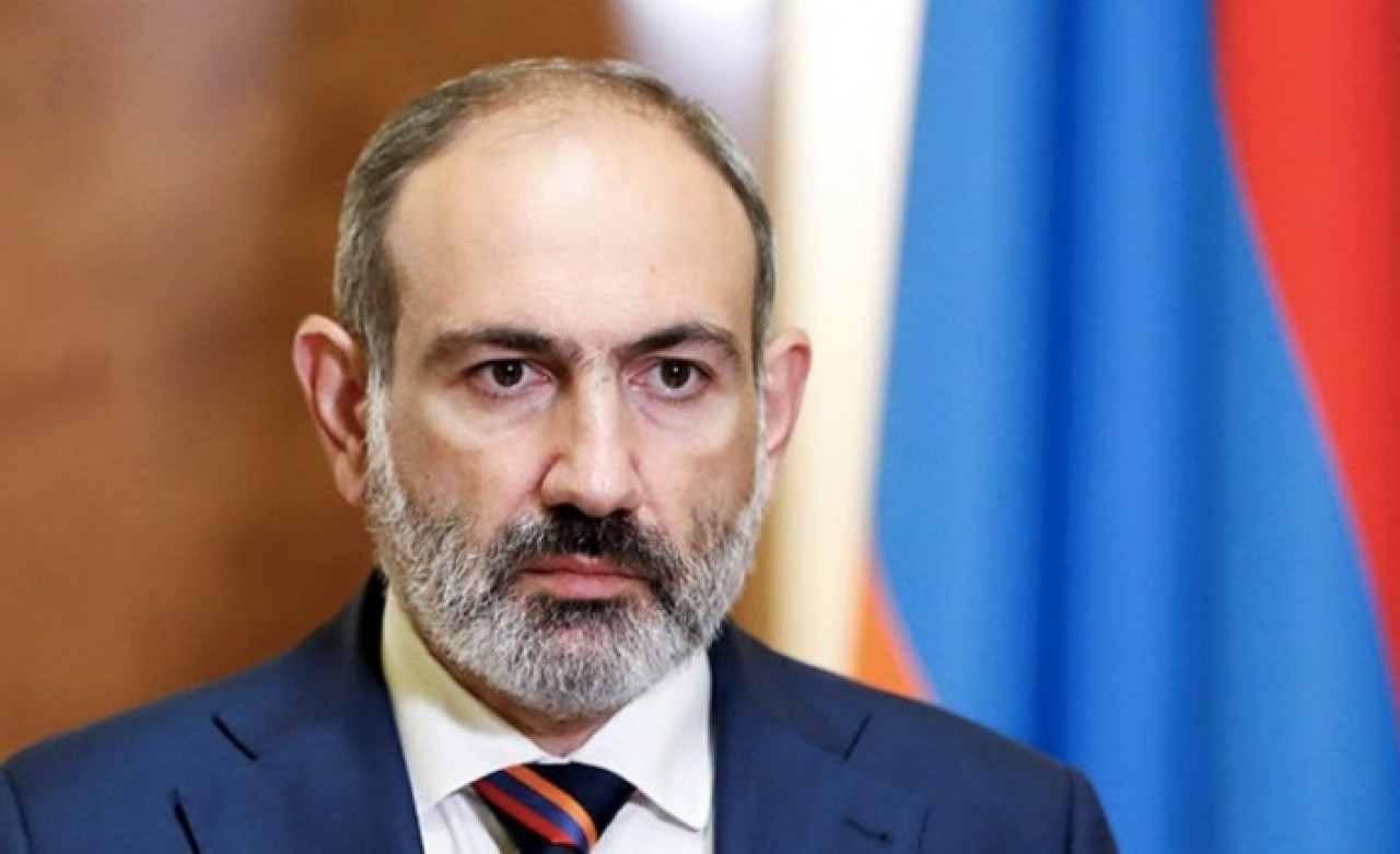 Paşinyan,  istifasını isteyen Rusya'ya sert çıktı: Kolaysa gelin Türklerle siz savaşın