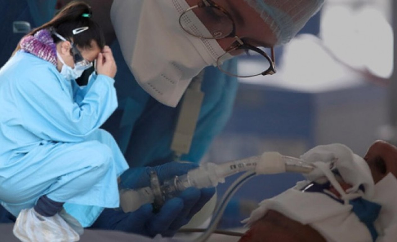 Sağlık çalışanları için önemli haber: Koronavirüsün meslek hastalığı sayılması kabul edildi