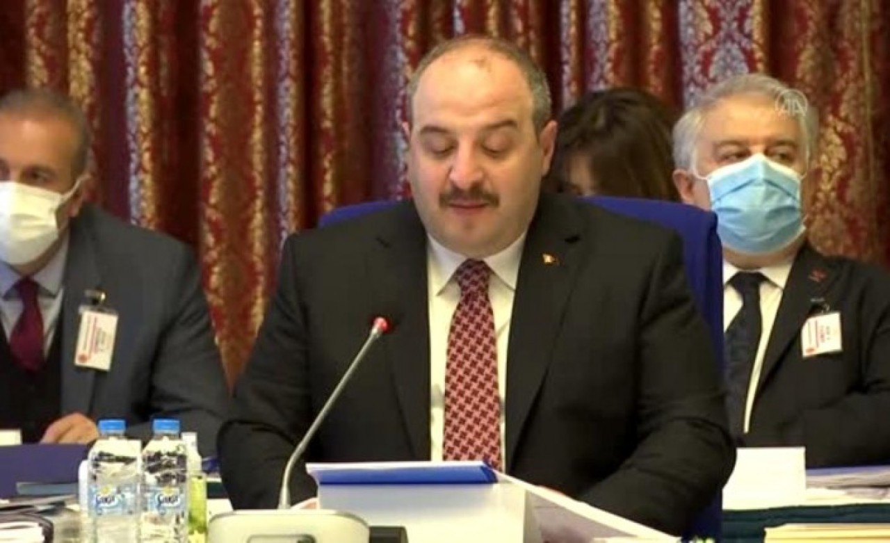 Sanayi ve Teknoloji Bakanı Varank: Türkiye'de tek adam muhalefeti,  tek kadın muhlefeti var,  tek dağ muhalefeti var