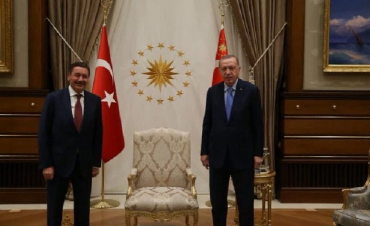 Sarayda şaşırtan ziyaret: Melih Gökçek geri mi dönüyor?