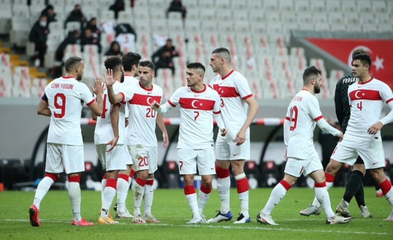 Vida korona çıkmıştı: TFF,  Türk A Milli Takımı'nın koronavirüs test sonuçlarını açıkladı