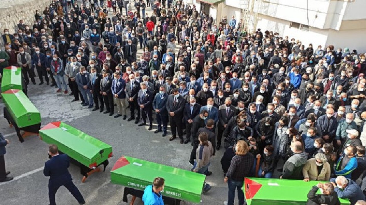 Yürek yakan an: Arife Yücel ile torunları Diren,  Lena,  Vera ve Ferda Yücel toprağa verildi