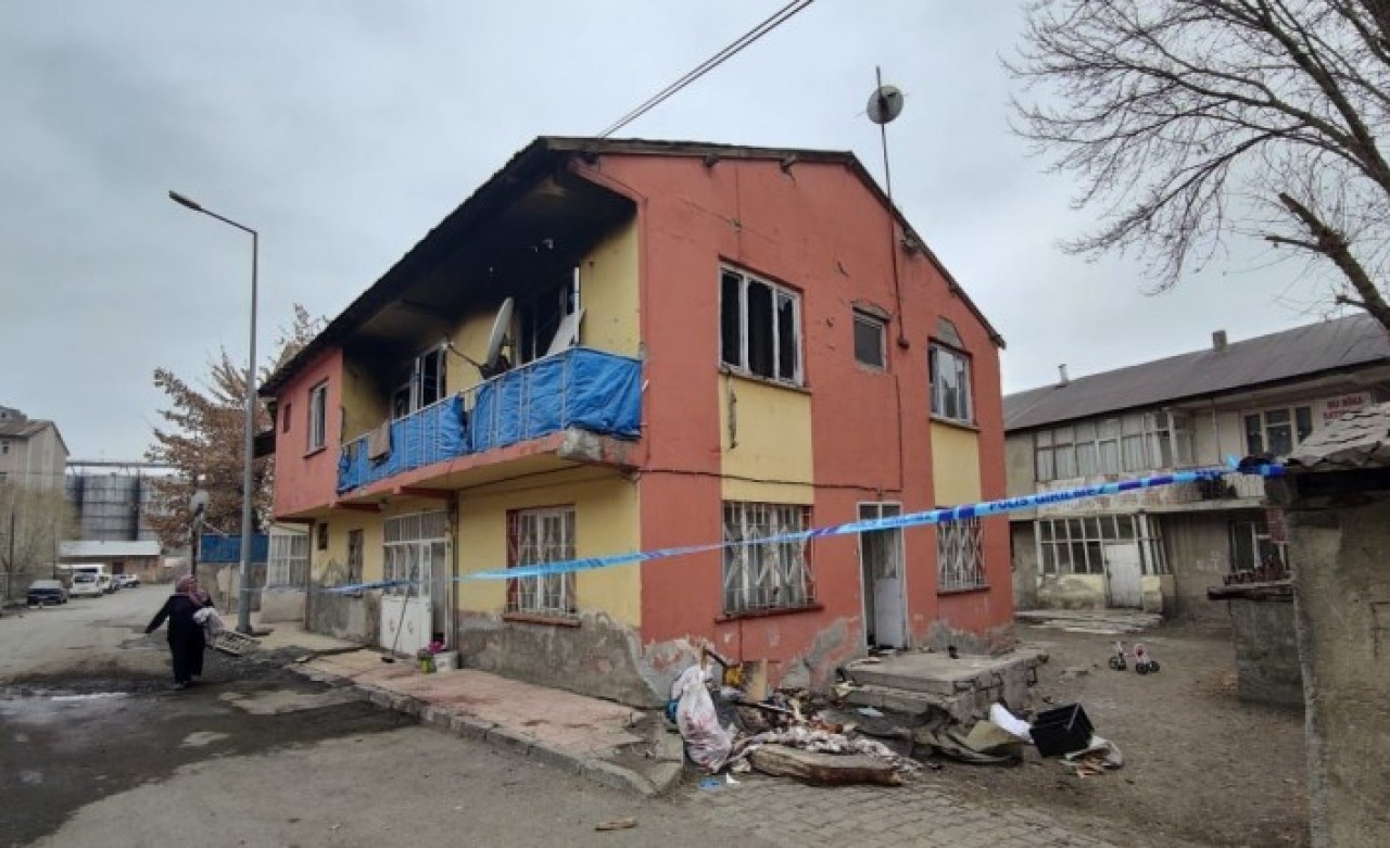 2 çocuğunu kurtardı,  2'sini kurtaramadı: Özgür Murat,  çocukları Esmanur ve Berat'la birlikte yanarak öldü