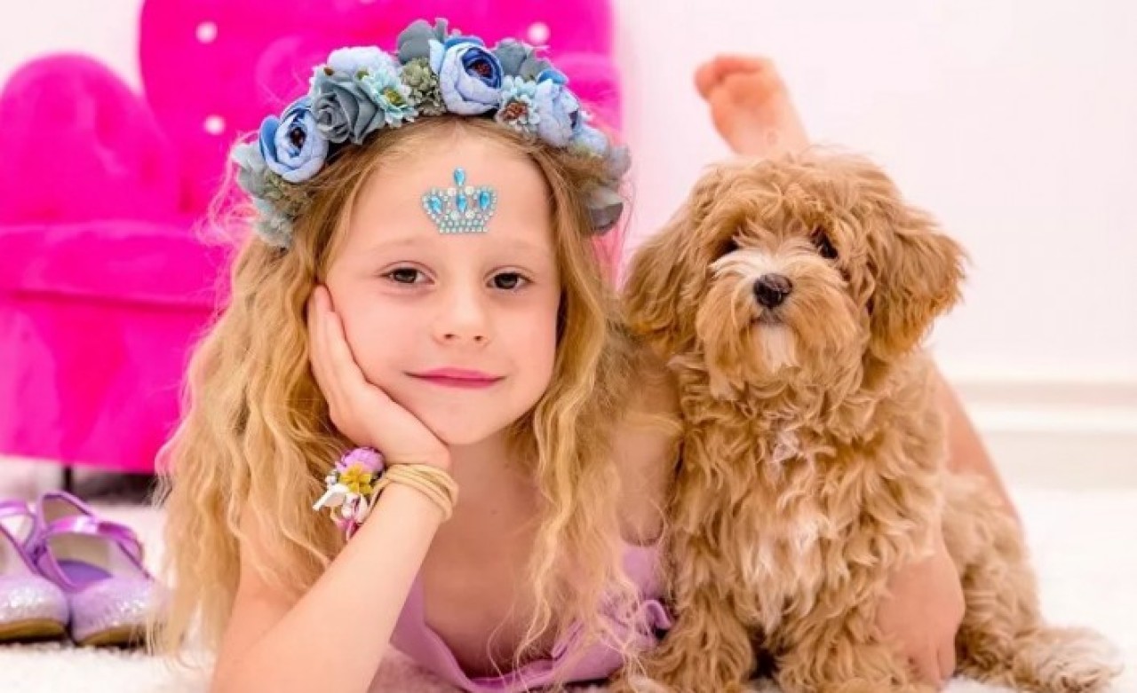 6 yaşındaki Rus çocuk,  en çok kazanan YouTube yıldızları arasında: Geliri 18.5 milyon dolar