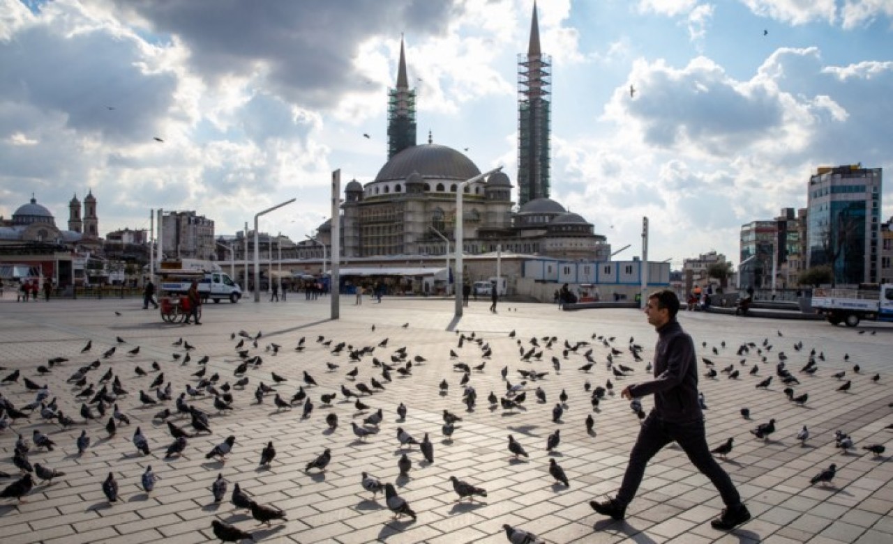 80 saat sürecek kısıtlama bugün başlıyor! Peki nereler açık,  neleri yapmak serbest? İşte yanıtı!
