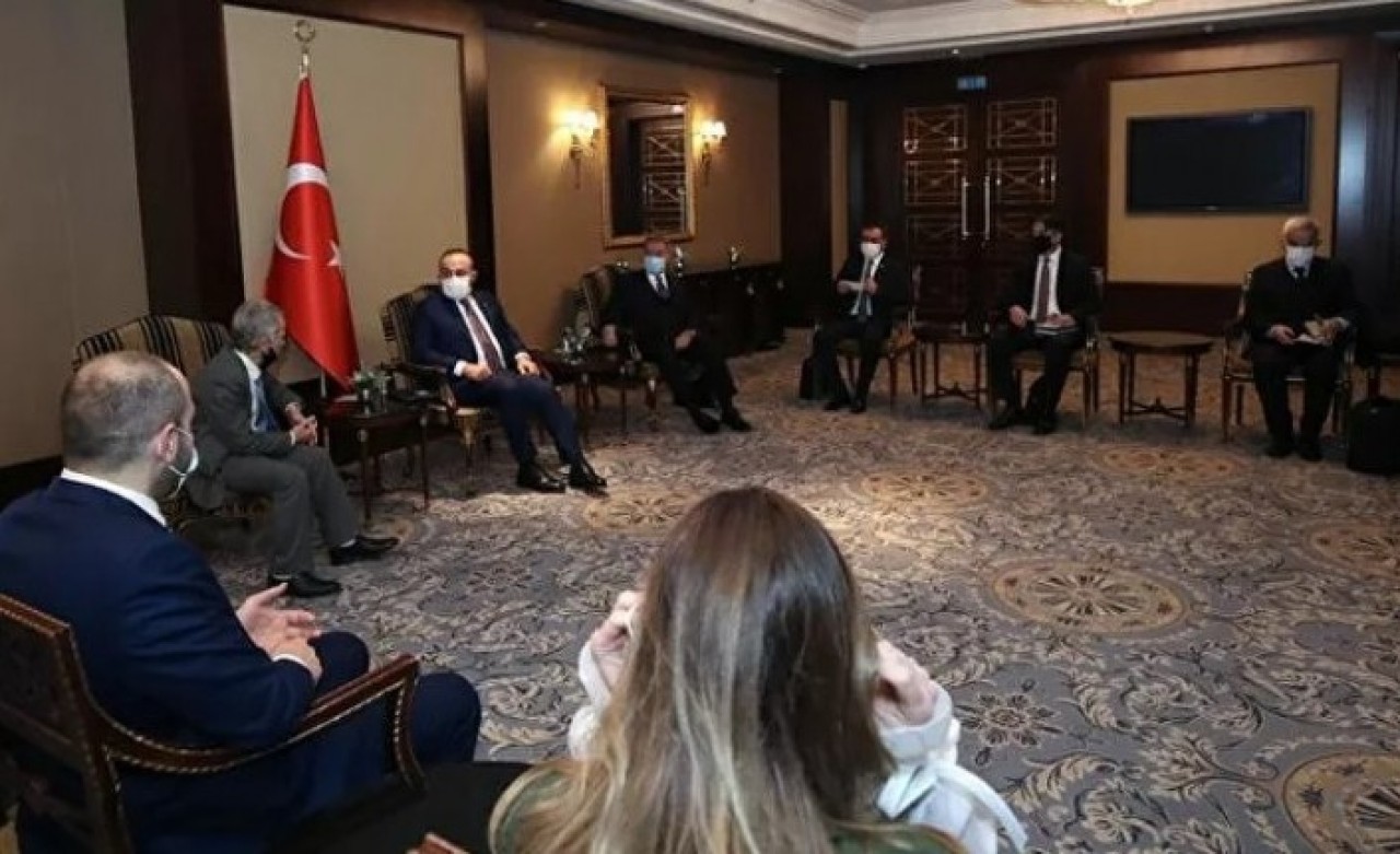 Hulusi Akar ve Mevlüt Çavuşoğlu,  Kiev'de Kırım Tatar temsilcileriyle görüştü