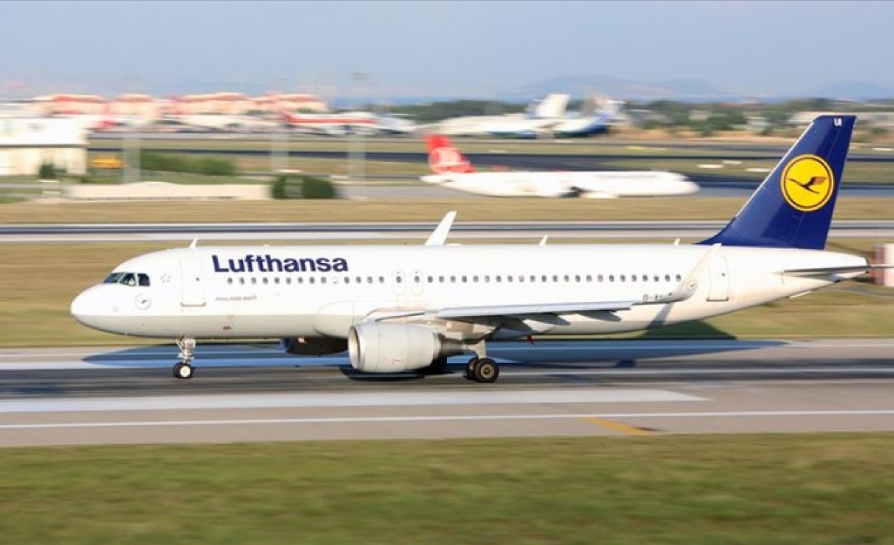 Alman havayolu şirketi Lufthansa 29 bin kişiyi işten çıkartacak