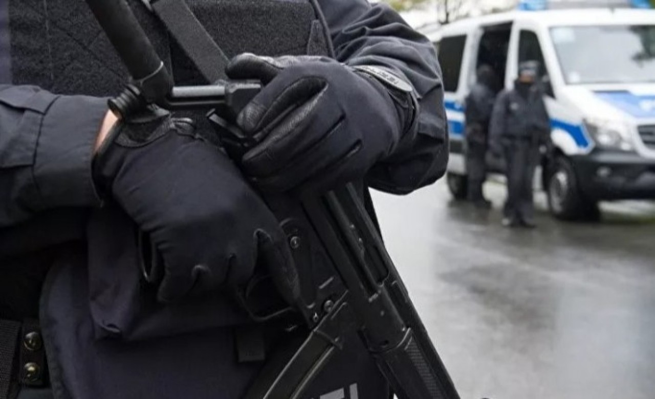 Almanya'da bir araç yayaları ezdi: 5 ölü