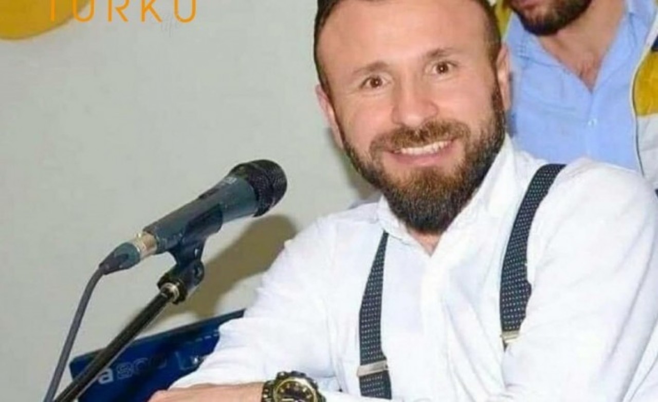 Bağlama sanatçısı Duran Ay intihar etti