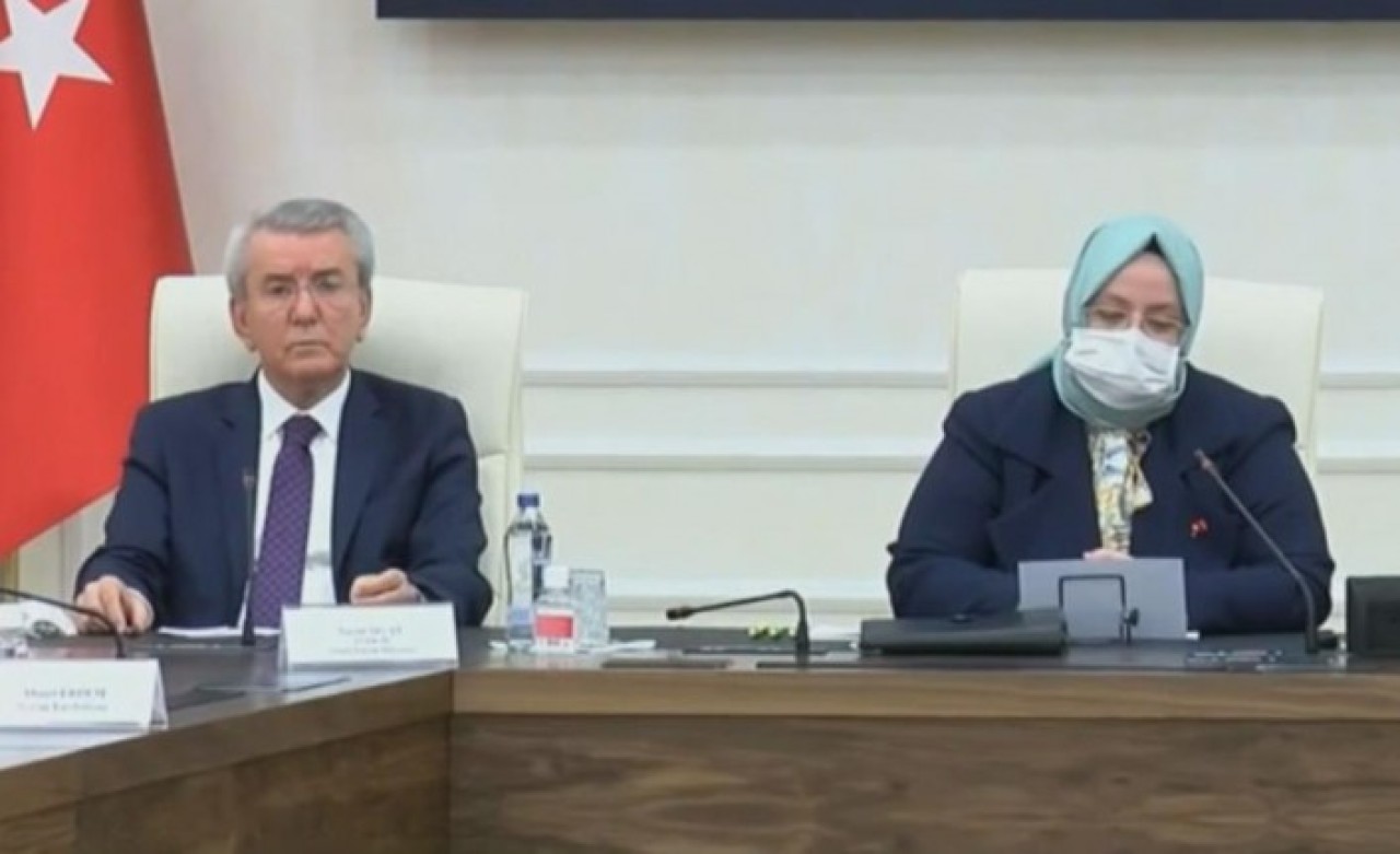 Bakan Selçuk asgari ücreti açıkladı: Türk-İş tepki gösterdi!