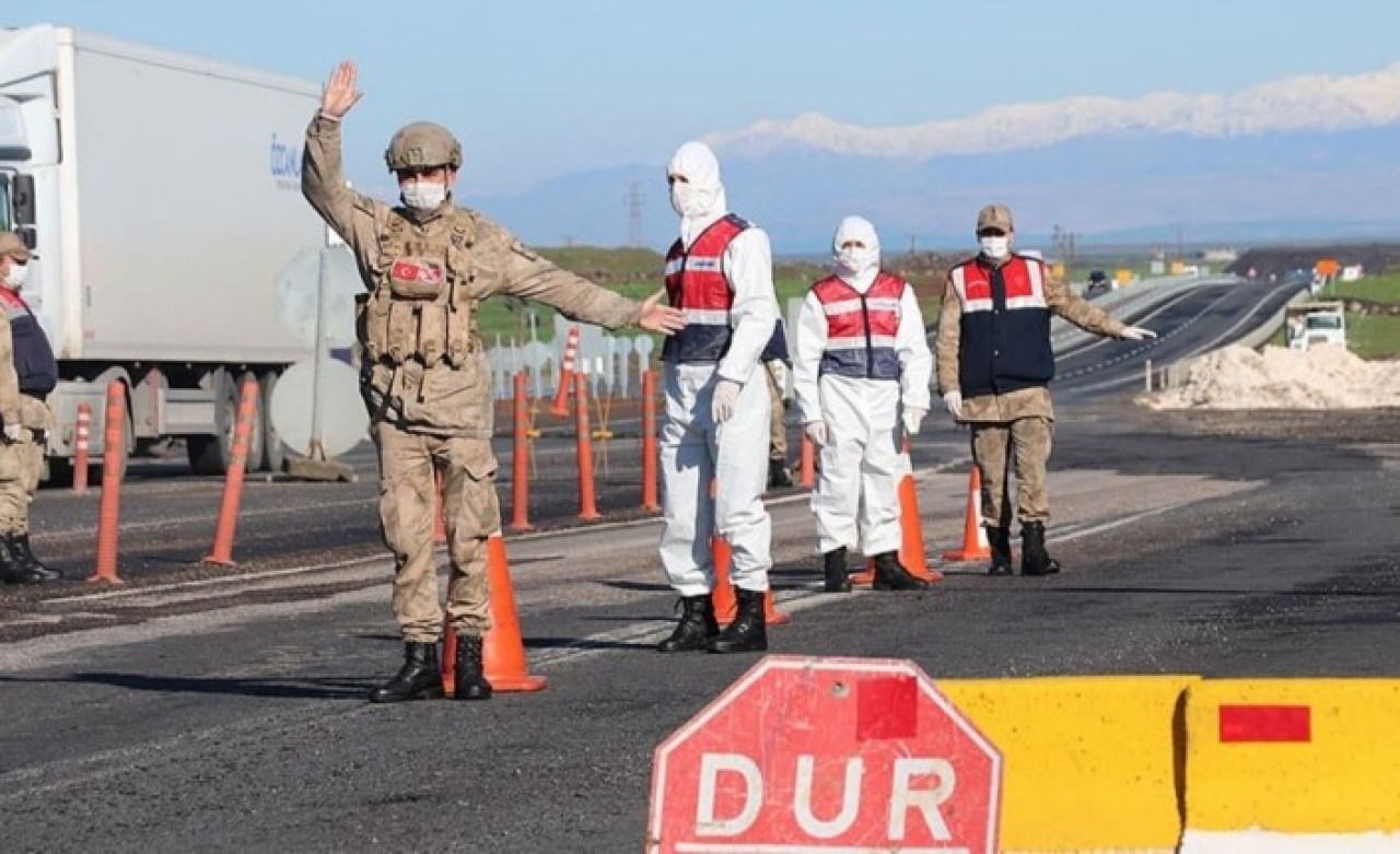 Bilim Kurulu üyesi açıkladı: Şehirlerarası seyahat yasağı mı geliyor?