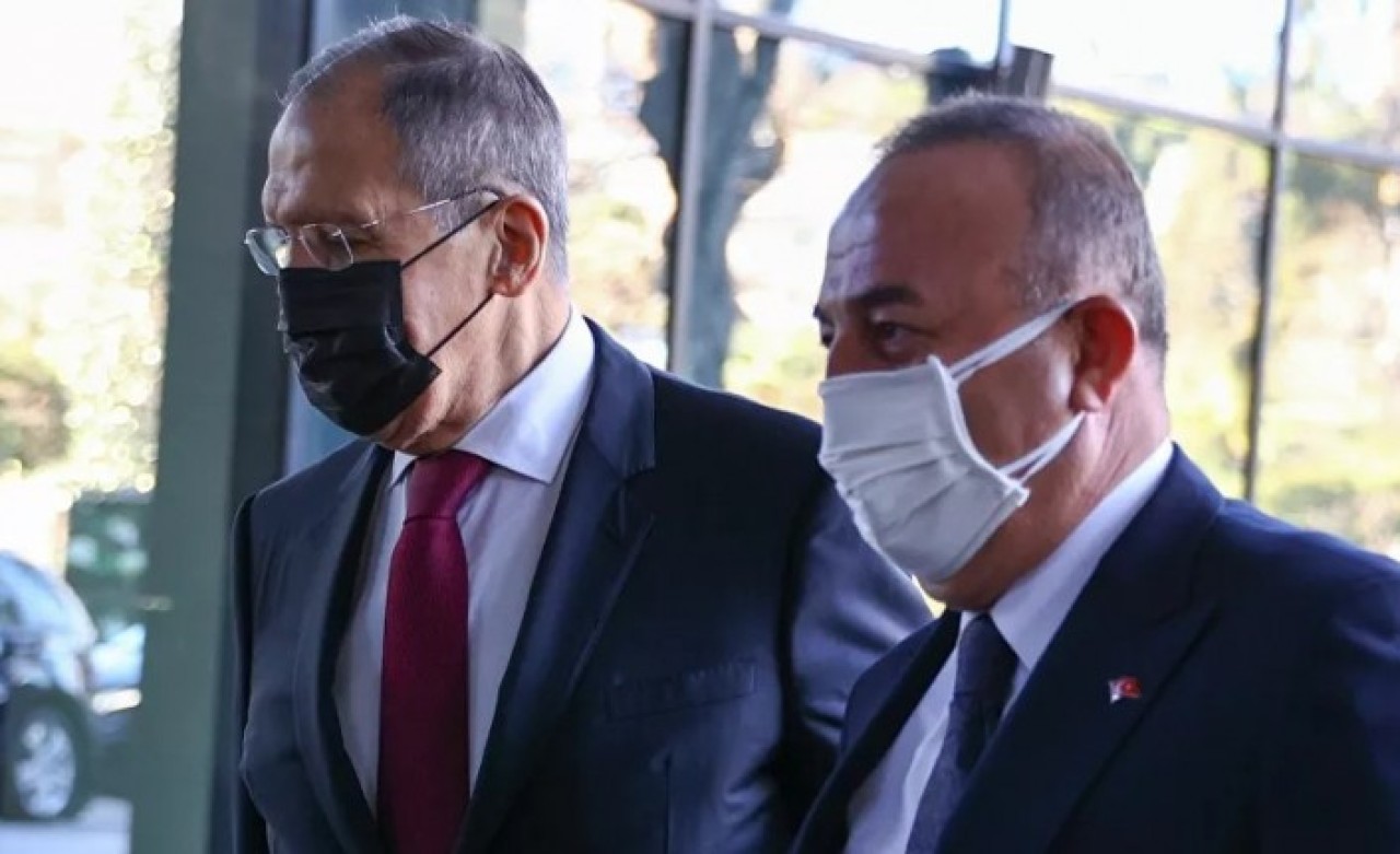 Çavuşoğlu'ndan Sputnik V açıklaması: Hedef sadece alınması değil,  ortak bir şekilde üretilmesi