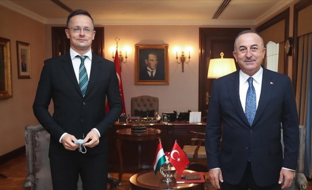 Çavuşoğlu ile görüşen Szijarto'dan çarpıcı açıklama: Avrupa'nın güvenliği Türkiye'nin elinde!