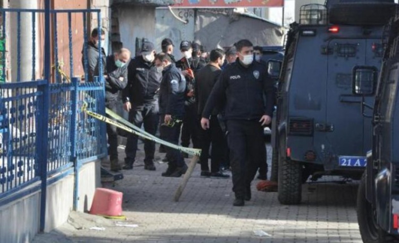 Diyarbakır'da büyük olaylar: 20 kişi yaralı