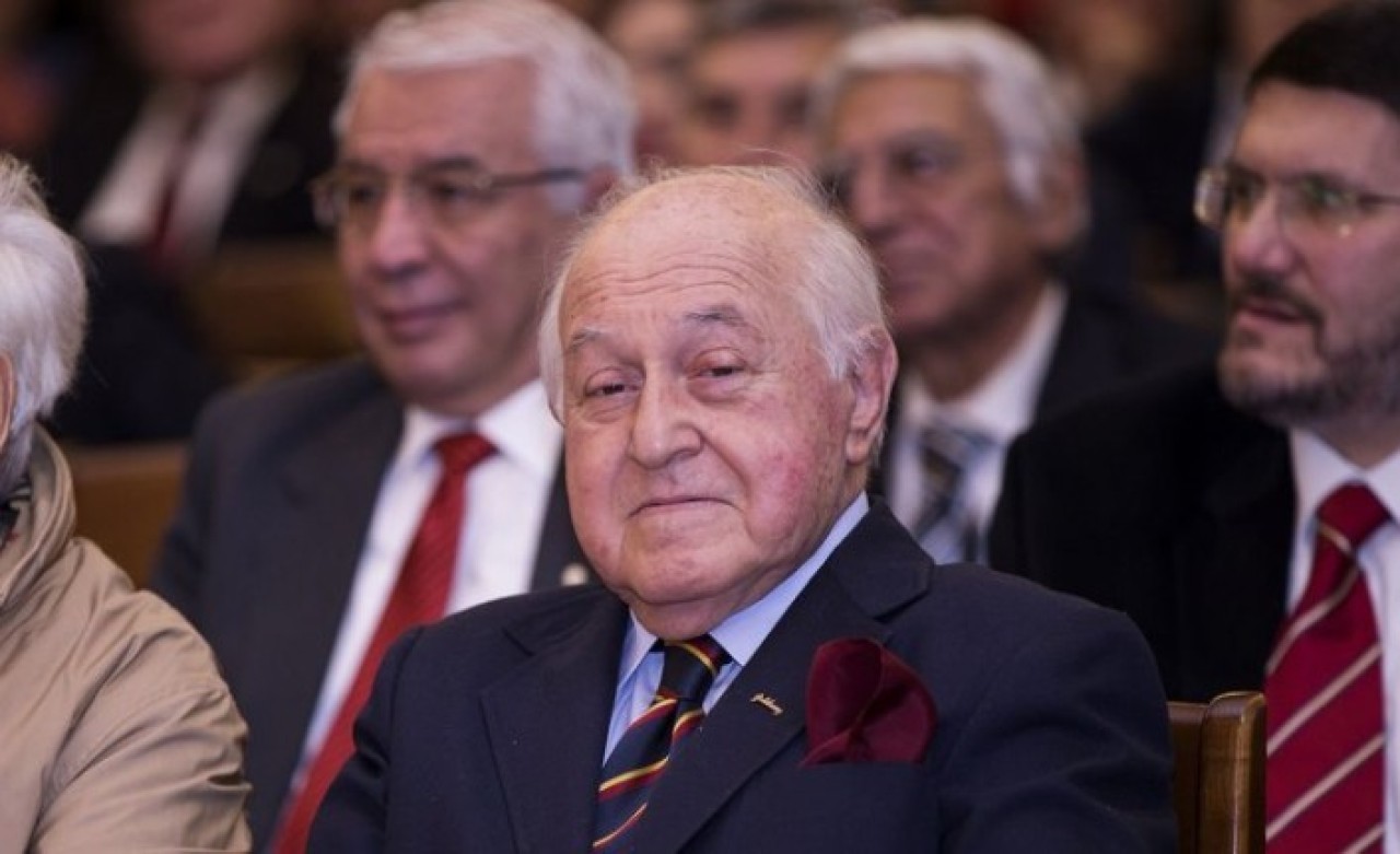 Duygun Yarsuvat yoğun bakıma alındı