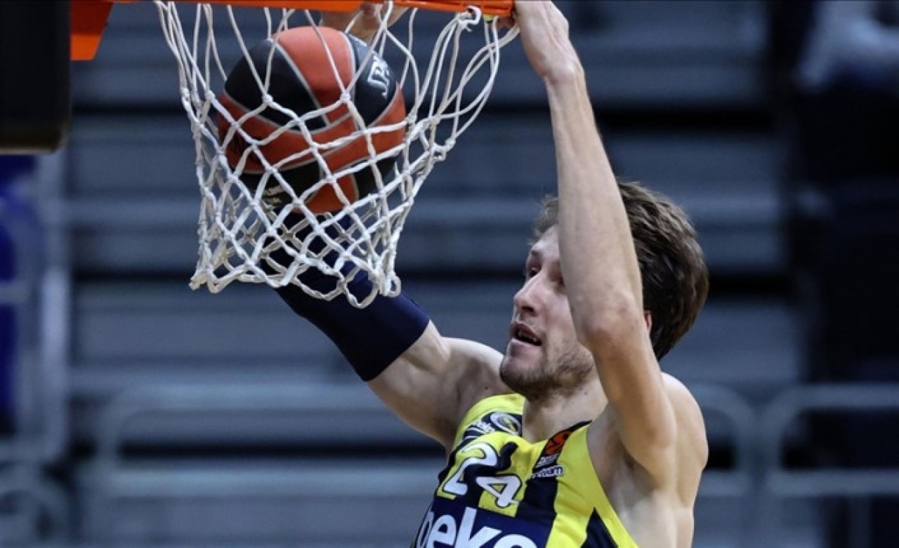 Fenerbahçe Beko,  Olympiakos'u devirdi