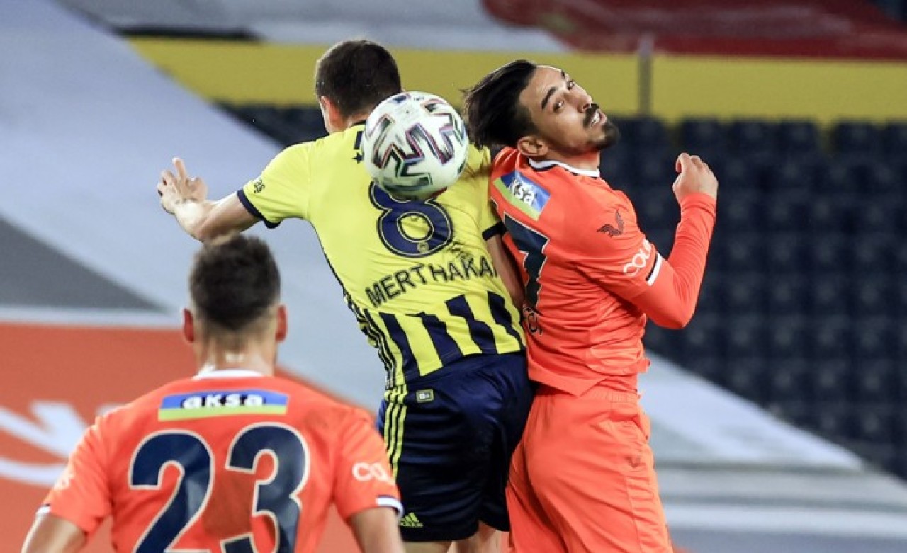 Fenerbahçe - Başakşehir: 5 gol,  3 kırmızı kart