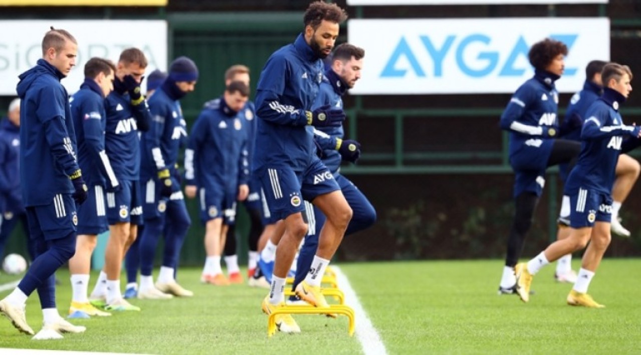 Fenerbahçe'de 3 futbolcu koronavirüse yakalandı