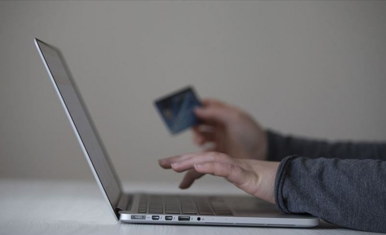 İnternet alışverişlerinde de poşet ücreti alınacak!