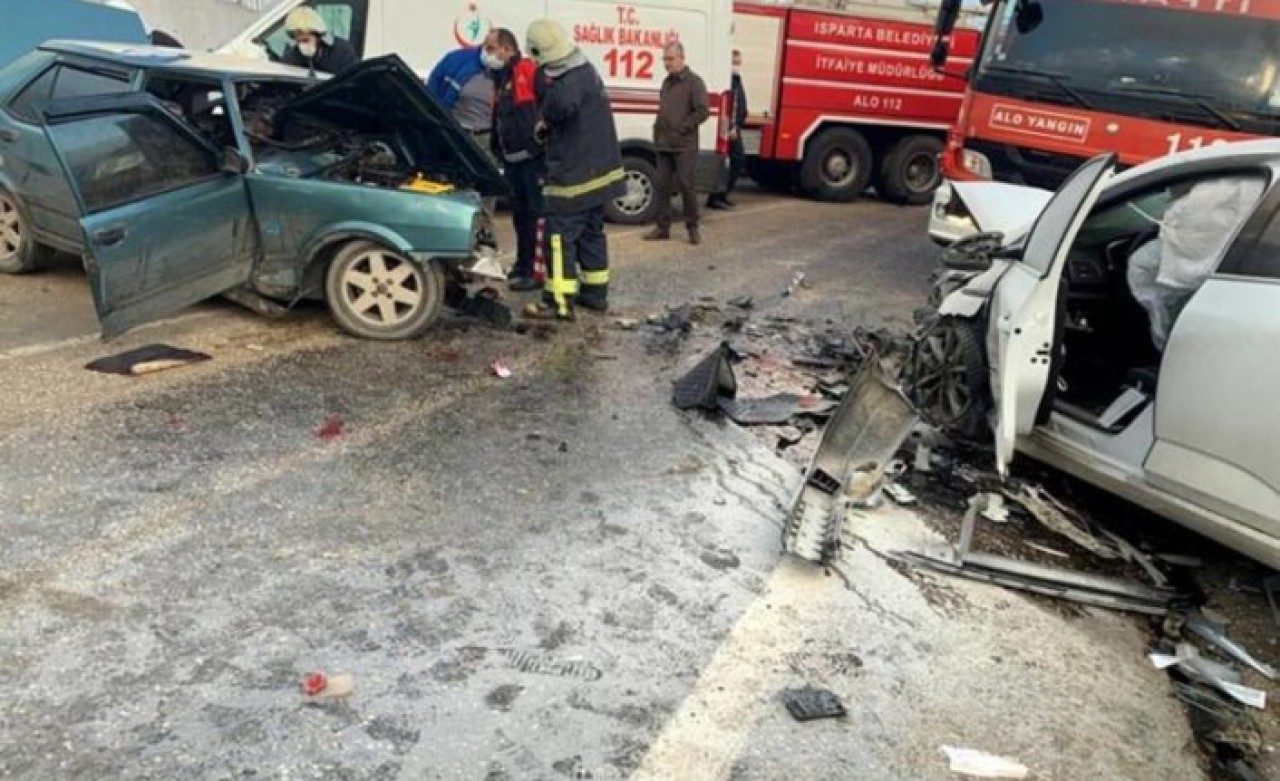 Isparta'da feci kaza: Hasan Sak öldü,  Ömür Benli yaralandı