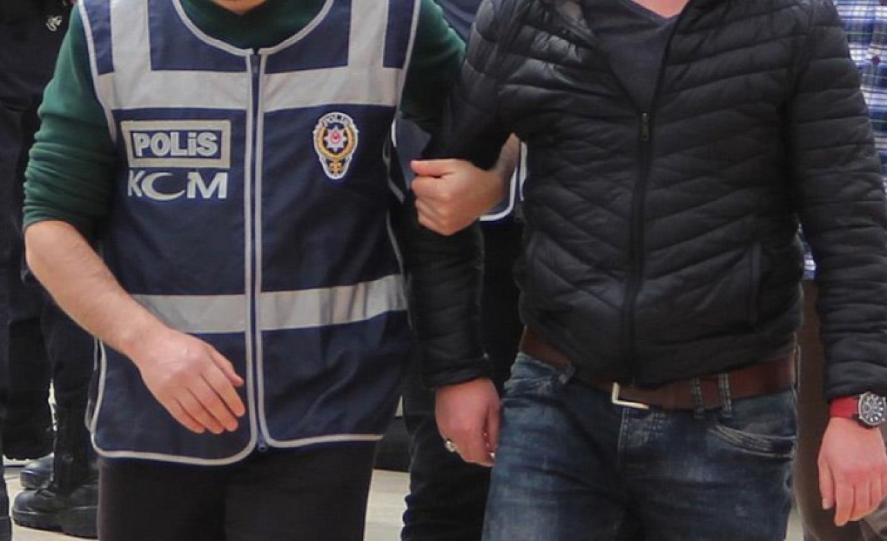 Kaçak alkol operasyonunda 53 şüpheliden 20'si tutuklandı