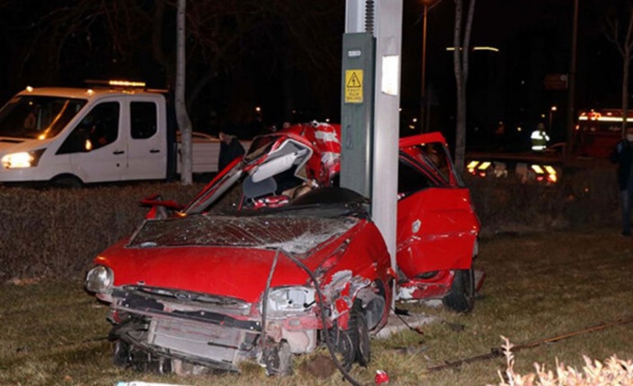 Kayseri'de kaza: Muzaffer Boyraz ve Serkan Akay öldü
