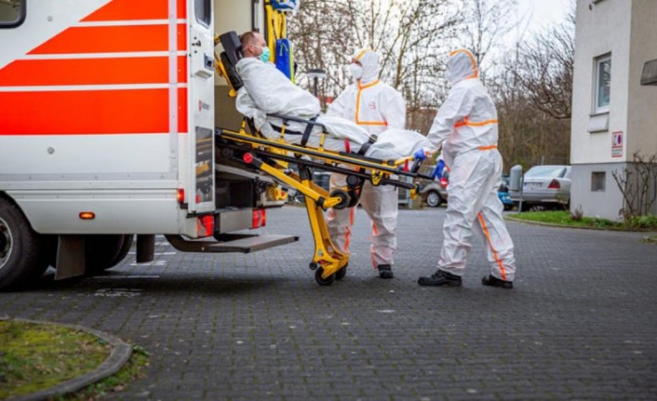 Korona bitmeden gizemli bir hastalık daha ortaya çıktı: Yüzlerce kişi hastaneye kaldırıldı