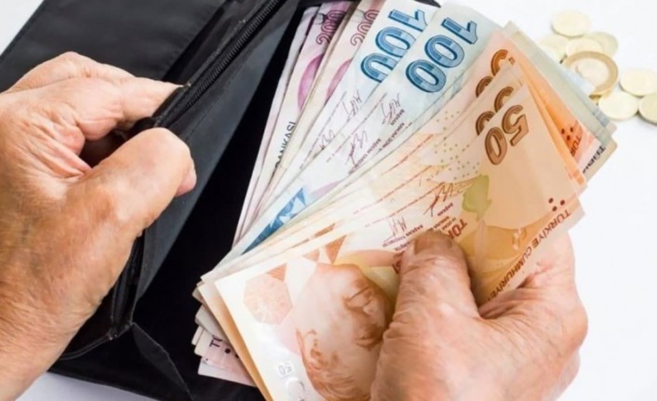 Milyonlarca kişi bekliyor: Emeklilere yapılacak ödemeler belli oldu