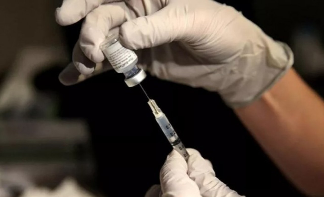 Pfizer ve BioNTech'in koronavirüs aşısının adı açıklandı