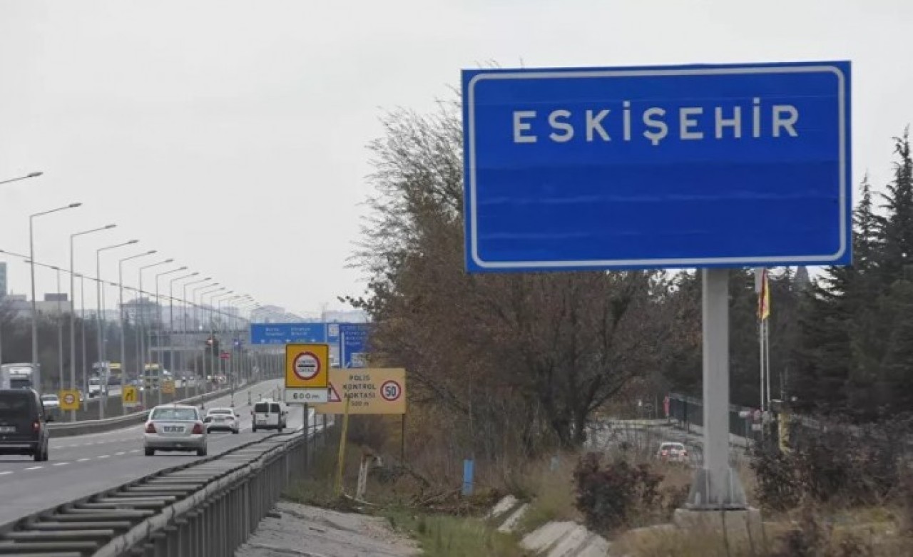 Şehir tabelalarında yeni dönem: Nüfus ve rakım gitti,  adları kaldı